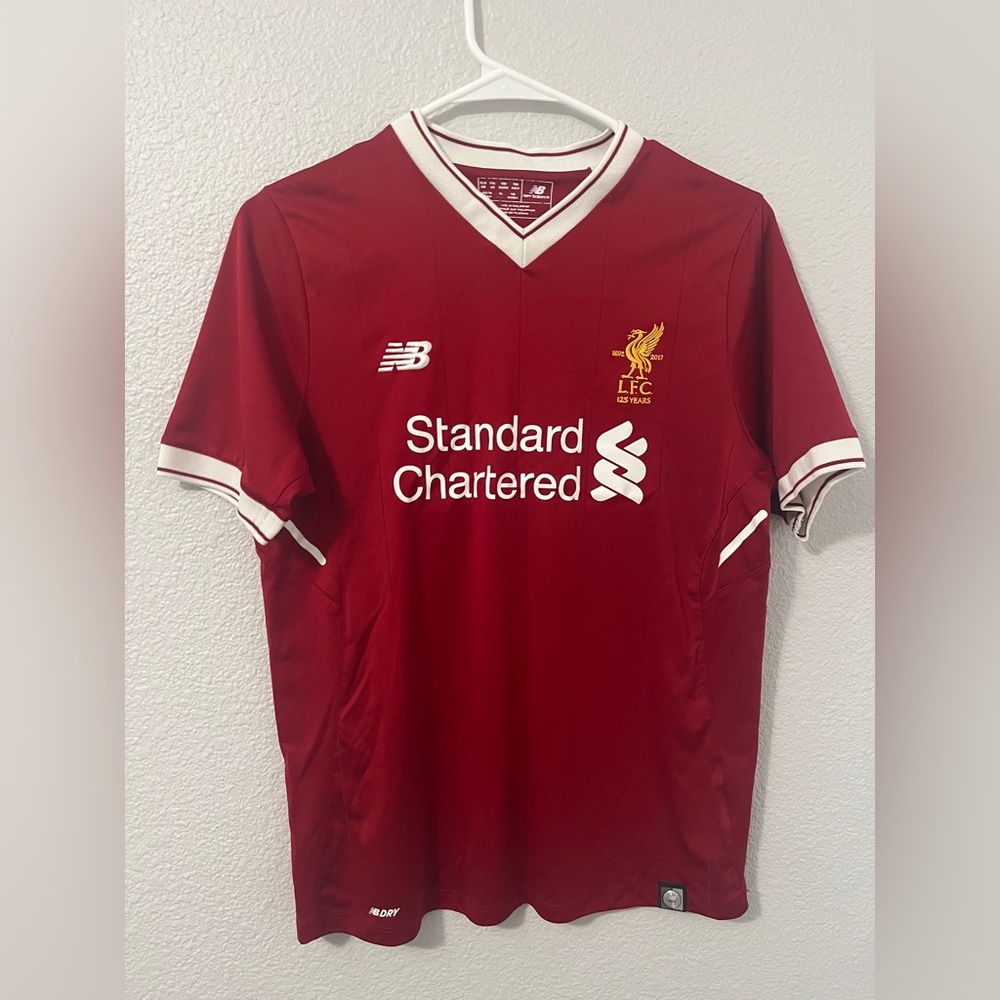 125 year anniversary Liverpool fútbol club home jersey 2017.